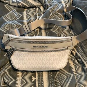 Michael Kors belt bag